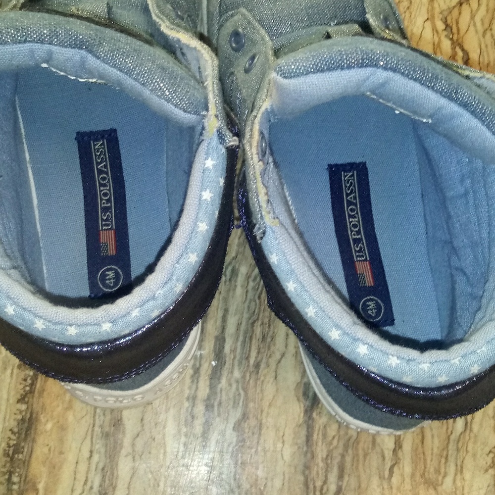 Girls us polo assn sneakers size 4 - Picture 4 of 5